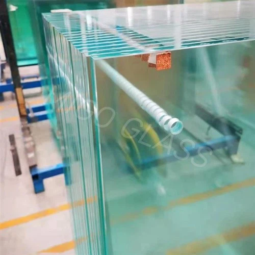 Чистые стеклянные балюстрады